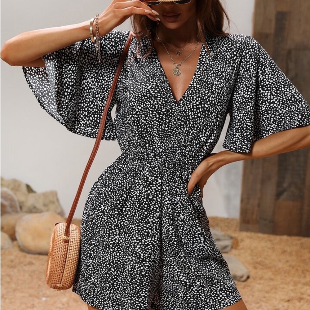 SHEIN Black and White Butterfly Sleeve Polka Dot Romper - Picture 4 of 11